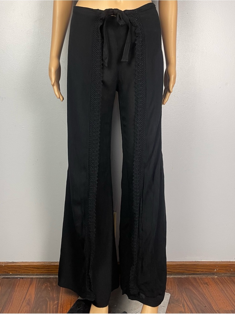 Gauzy Wide Leg pants